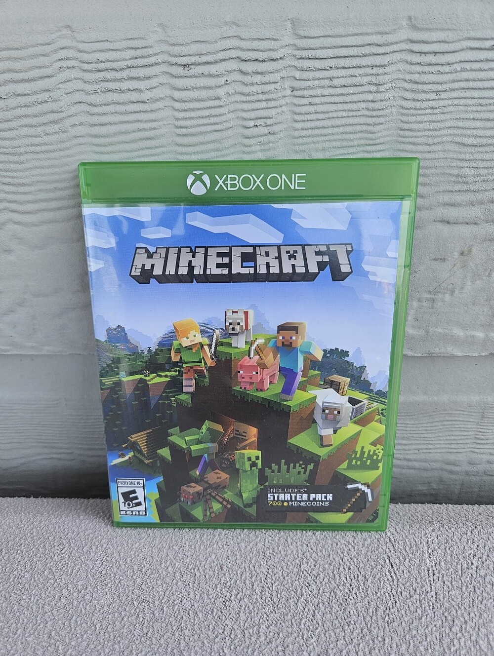 Minecraft Microsoft Xbox One Edition Video Game. In good, pre-owned condition